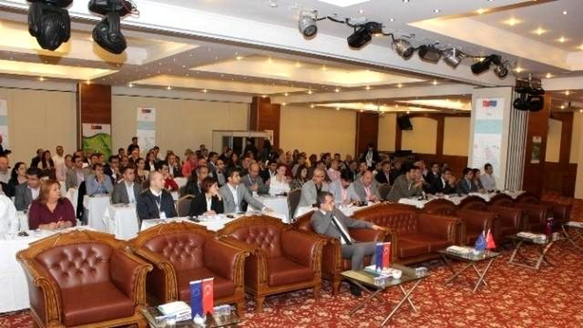 Turizm Çalışanı Memnun Olmadan Turist Memnun Olmaz
