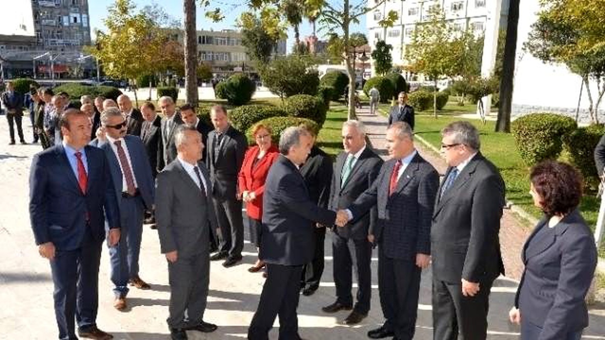 Adana Valisi Büyük\'ten Ceyhan Kaymakamı Ünlüsoy\'a Ziyaret