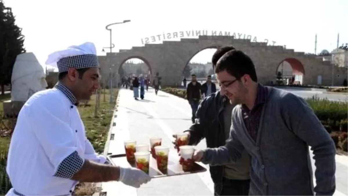 Adıyaman Üniversitesi\'nden Öğrencilerine Çorba İkramı