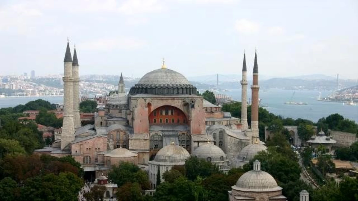 Ayasofya İçin Tehlikeli Uyarı: Her An Yıkılabilir!