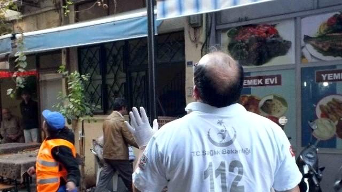 Cinnet Getiren Kadın Mahalleyi Ayağa Kaldırdı