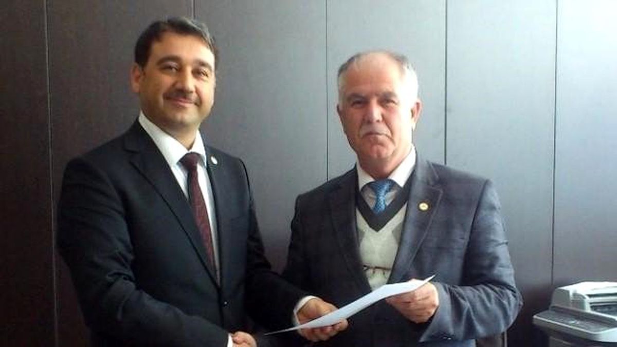 Eğitim Bir Sen Şube Başkanlığına Seçilen Şen Mazbatasını Aldı