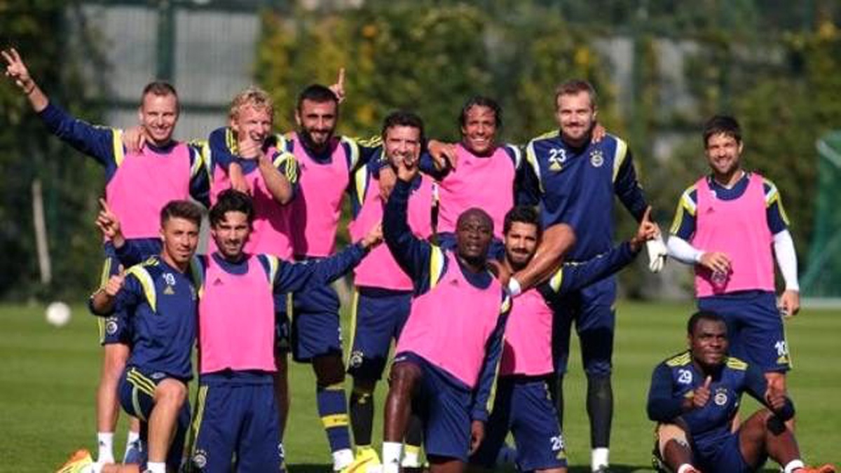 Fenerbahçe\'de Gökhan Gönül Takımla Birlikte Çalışmalara Başladı