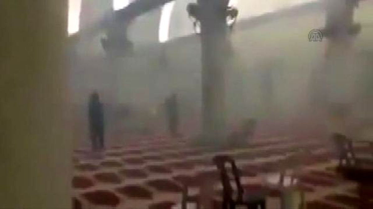 İsrail Mescid-i Aksa'ya Gaz Bombalarıyla Böyle Girdi