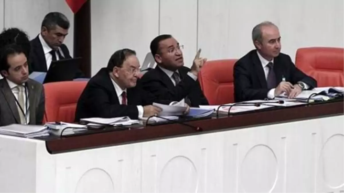 Kamer Genç ile Bekir Bozdağ Meclis\'te Birbirine Girdi