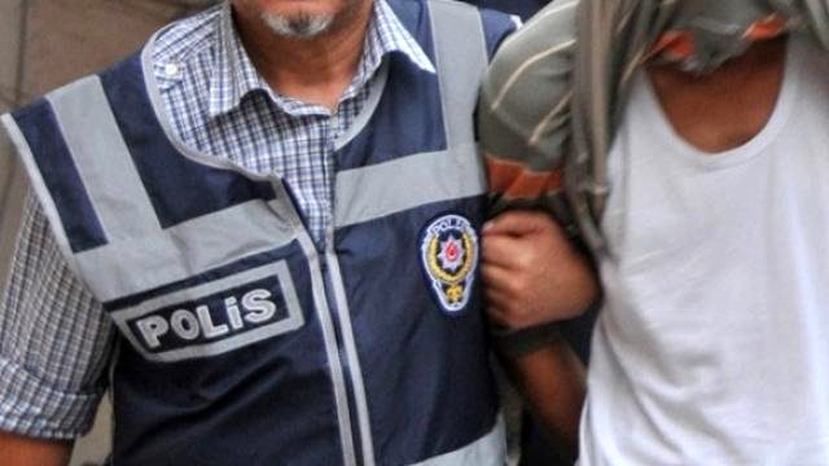 Kızılay\'da YÖK Protestosuna 4 Gözaltı