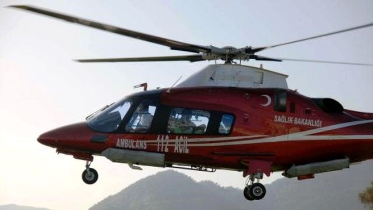 Köy Yolu Kardan Kapanınca, Devreye Hava Ambulansı Girdi