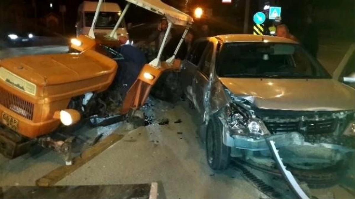Yozgat\'ta Trafik Kazaları: 3 Yaralı