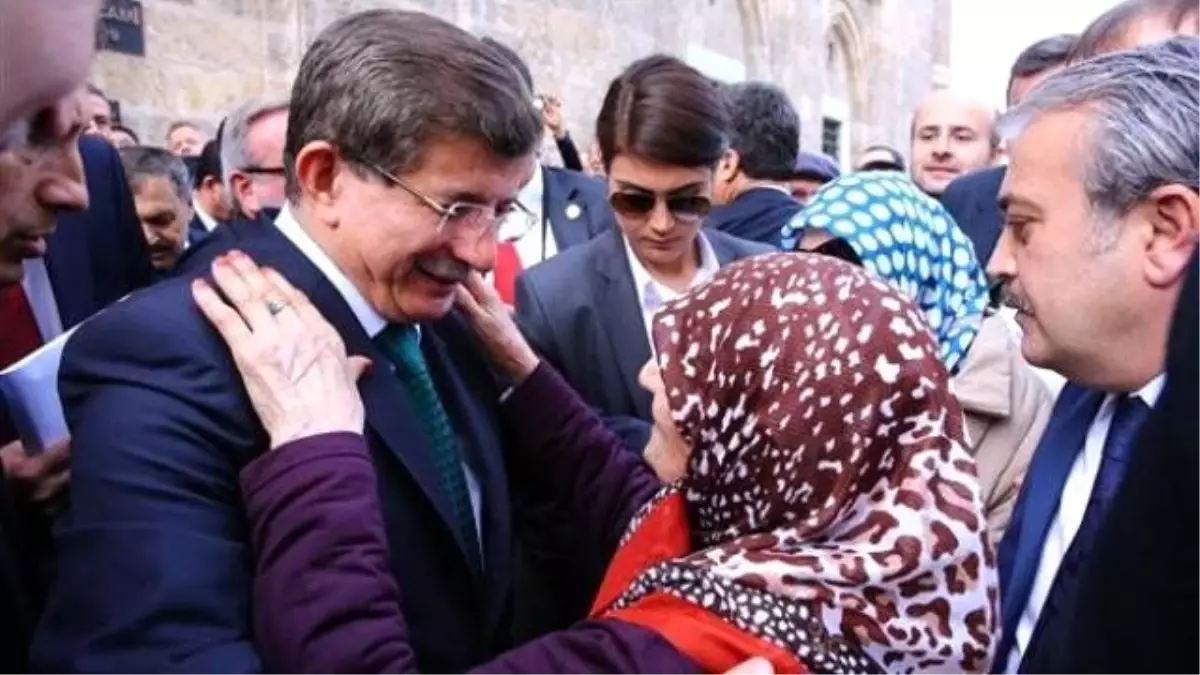 Başbakan Davutoğlu, Filistin Devlet Başkanı Abbas\'la Görüştü