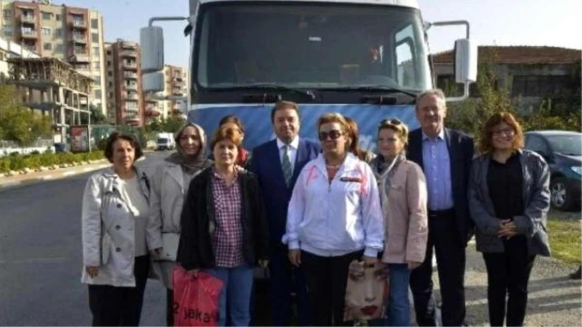 CHP\'li Belediyelerin İlk Yardım Tır\'ı Maltepe\'den Yola Çıktı