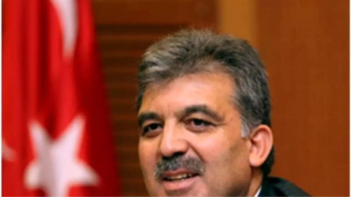 Abdullah Gül\'den Beşiktaş\'a Tebrik