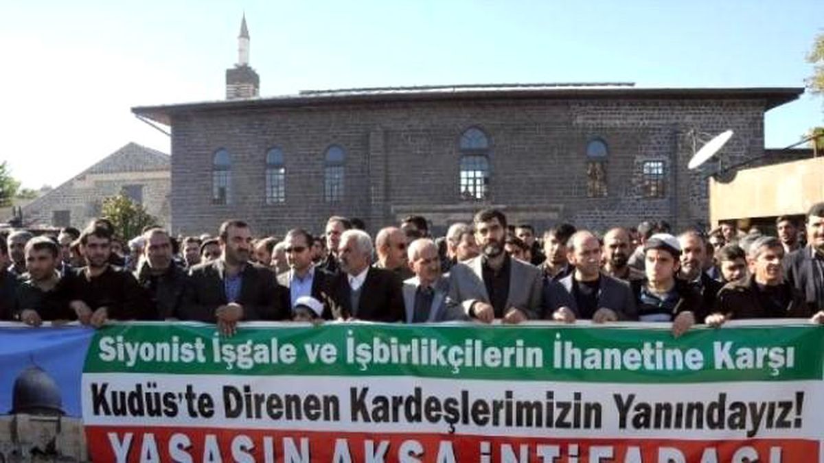 Diyarbakır\'da İsrail Protesto Edıldı
