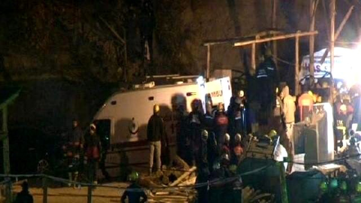 Facia Ocağından Madencilerin Cesetleri Çıkıyor