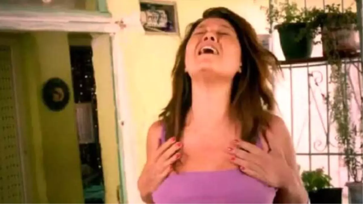 Gece Filminde Nurgül Yeşilçay'dan Cesur Sahneler