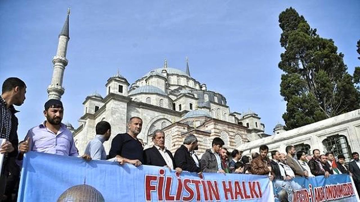 İsrail Askerlerinin Mescid-i Aksa Baskını