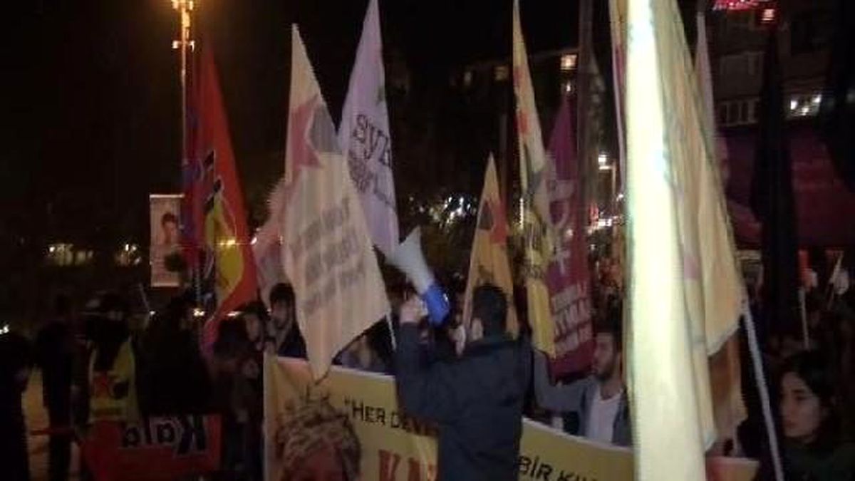 Kadıköy Altıyol\'da Polis Müdahalesi