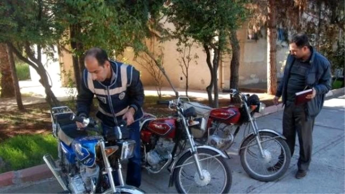 Şanlıurfa\'dan Motosiklet Çalanlar Nizip\'te Yakalandı