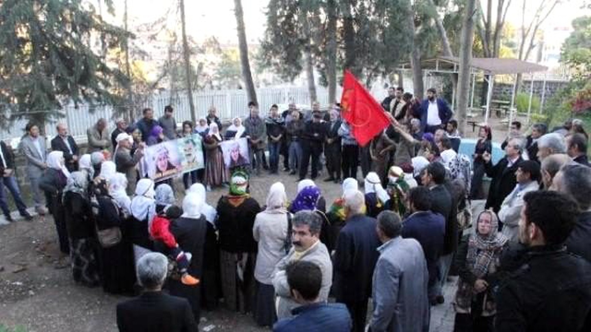 Sınırda Vurulan Kızın Cenazesi Kobani\'den Getirildi (2)