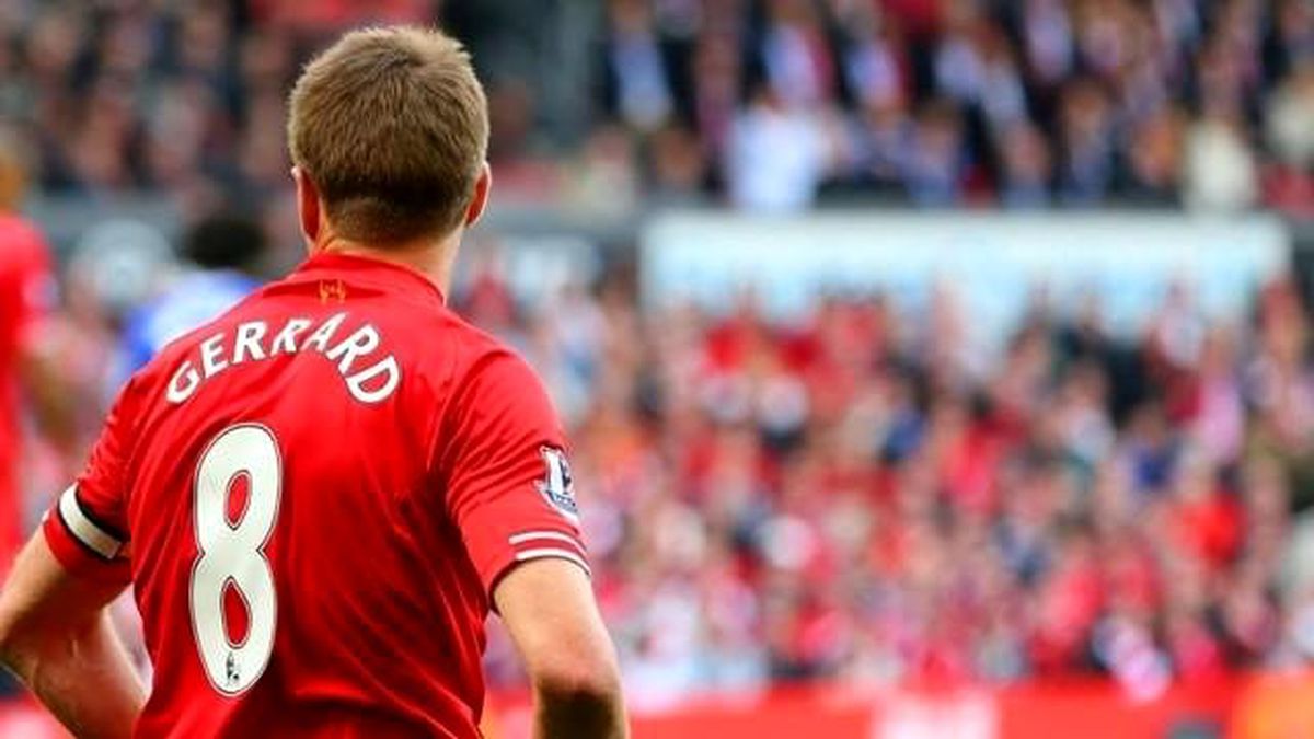 Anfield\'da \'Demba Ba\' Sesleri
