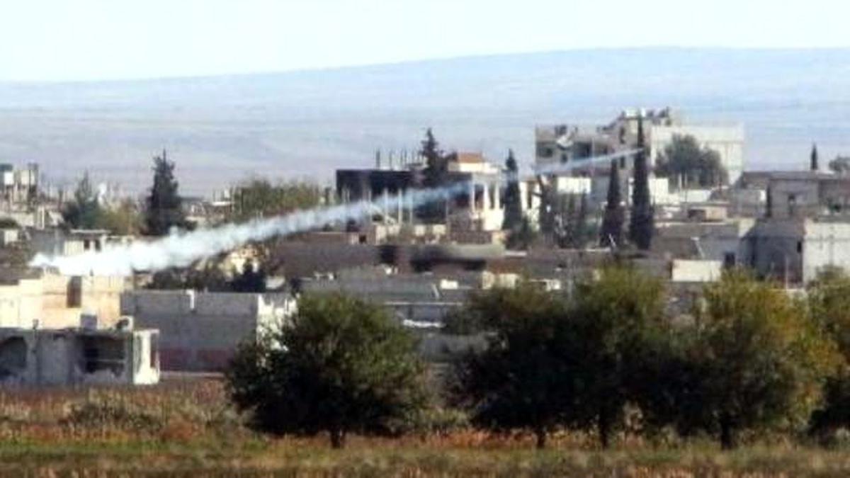 Kobani\'de Çatışmalar Sınır Hattında Sürüyor