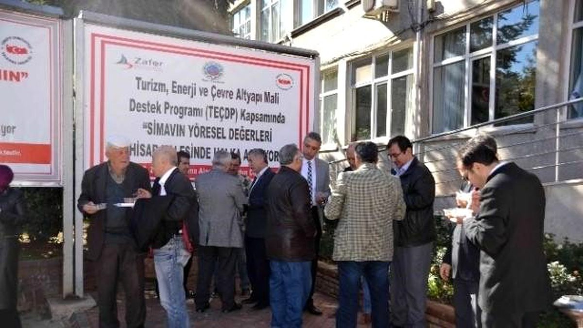 Simav Belediyesi 10 Bin Kişiye Aşure Dağıttı