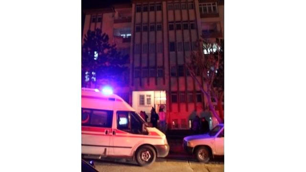 Merdiven Boşluğuna Düşen Şahıs Öldü