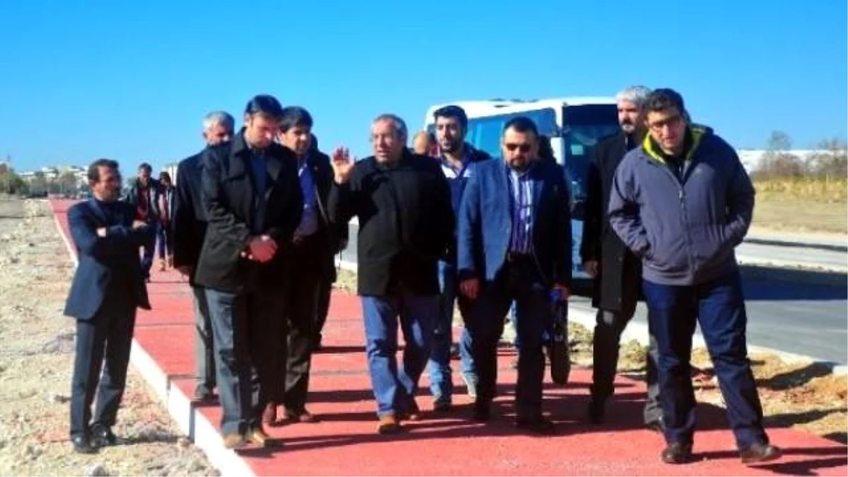 YYÜ Rektörü Battal: Depremi Fırsata Çevirdik