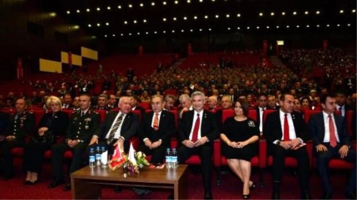 Adana\'da Atatürk Konserle Anıldı