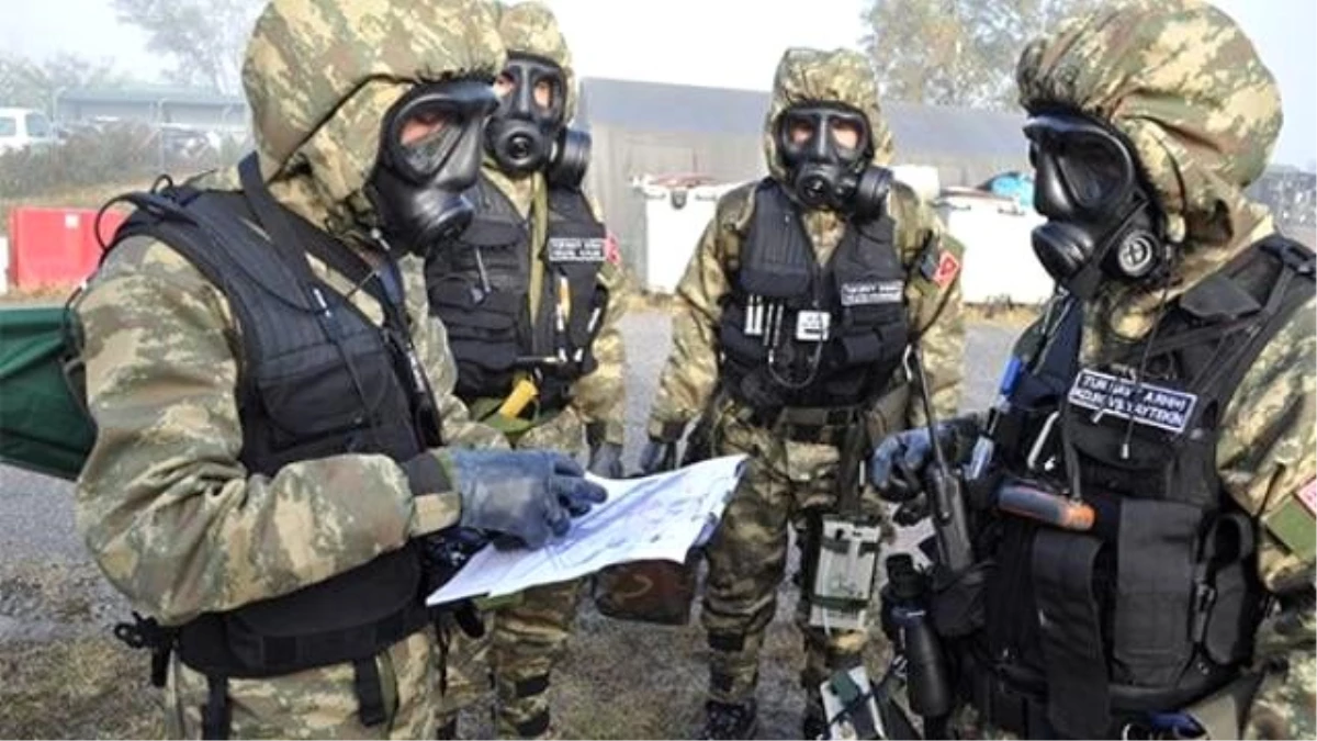 Agit Ukrayna\'ya Giren Konvoylarda Silah Buldu
