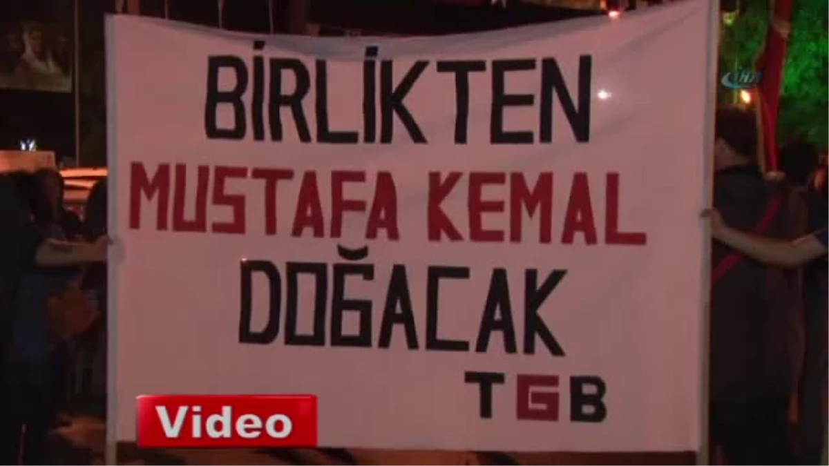 Antalya\'da Ata\'ya Saygı Yürüyüşü