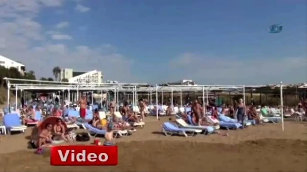 Manavgat\'ta Dev Dalgalar 2 Almanı Yuttu