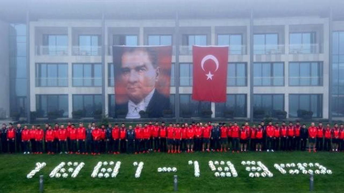 Devler Ata\'yı Unutmadı