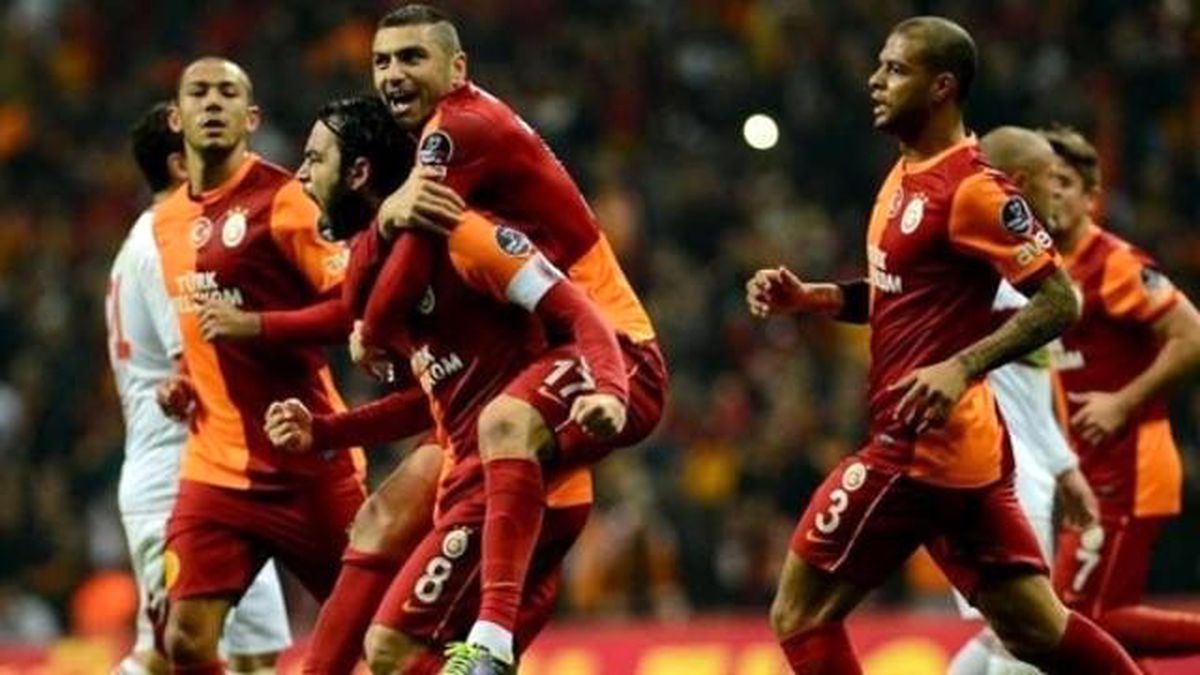Galatasaray\'ın "Devler Ligi"Ndeki Rakiplerinin Maçları