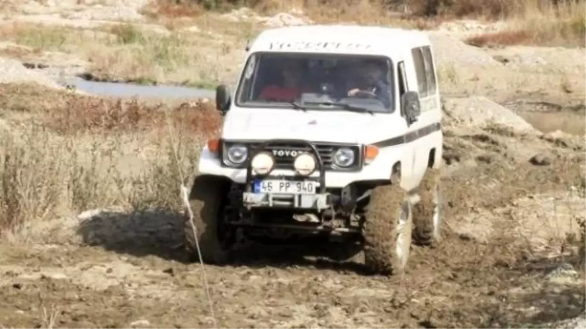 Off-Road Tutkunlarının Zorlu Tatbikatı