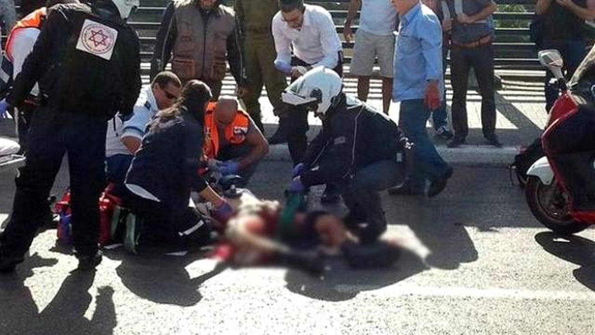 Tel Aviv ve Batı Şeria\'daki Bıçaklı Saldırılar