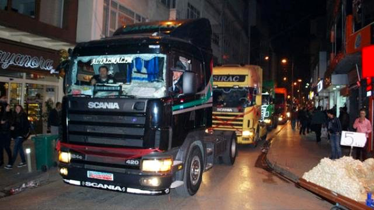 Tırlı Düğün Konvoyu, Trafik Cezasıyla Son Buldu