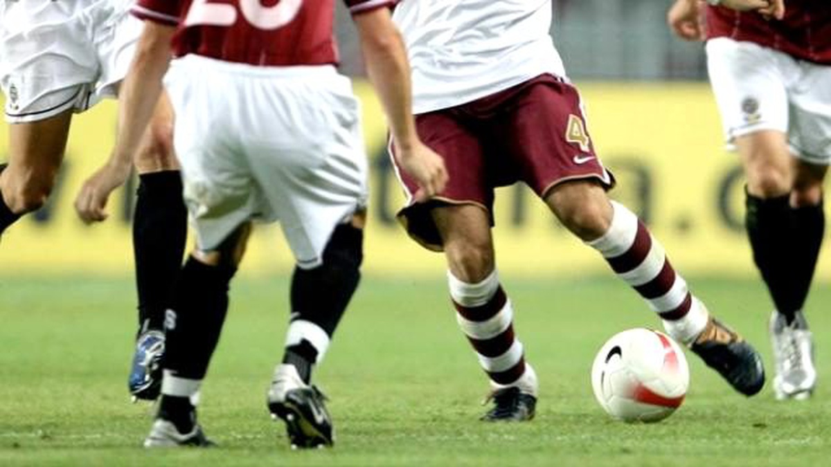 Alanya\'da Beşiktaş-Fenerbahçe Derbisi Oynanacak