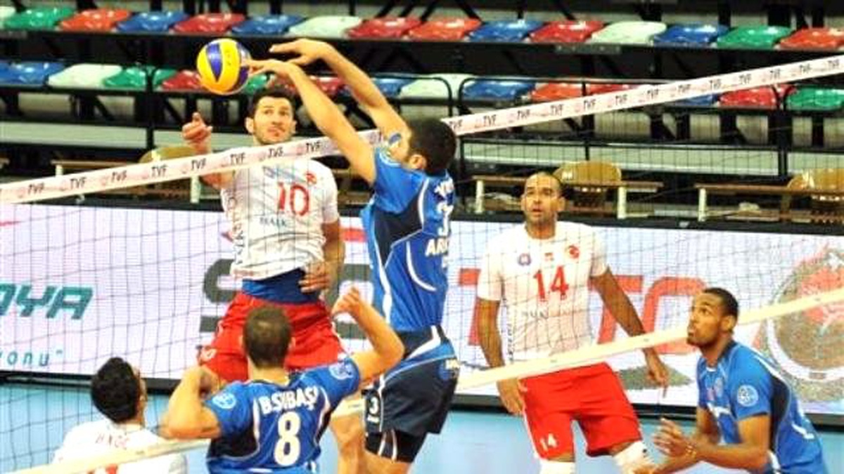 Arkas Spor\'da Hedef Halkbank Maçı