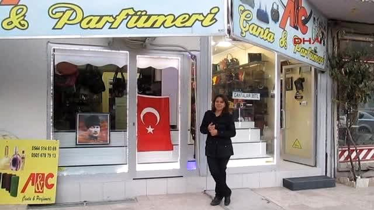 Atatürk Sevgisi Dükkan Kapattırdı