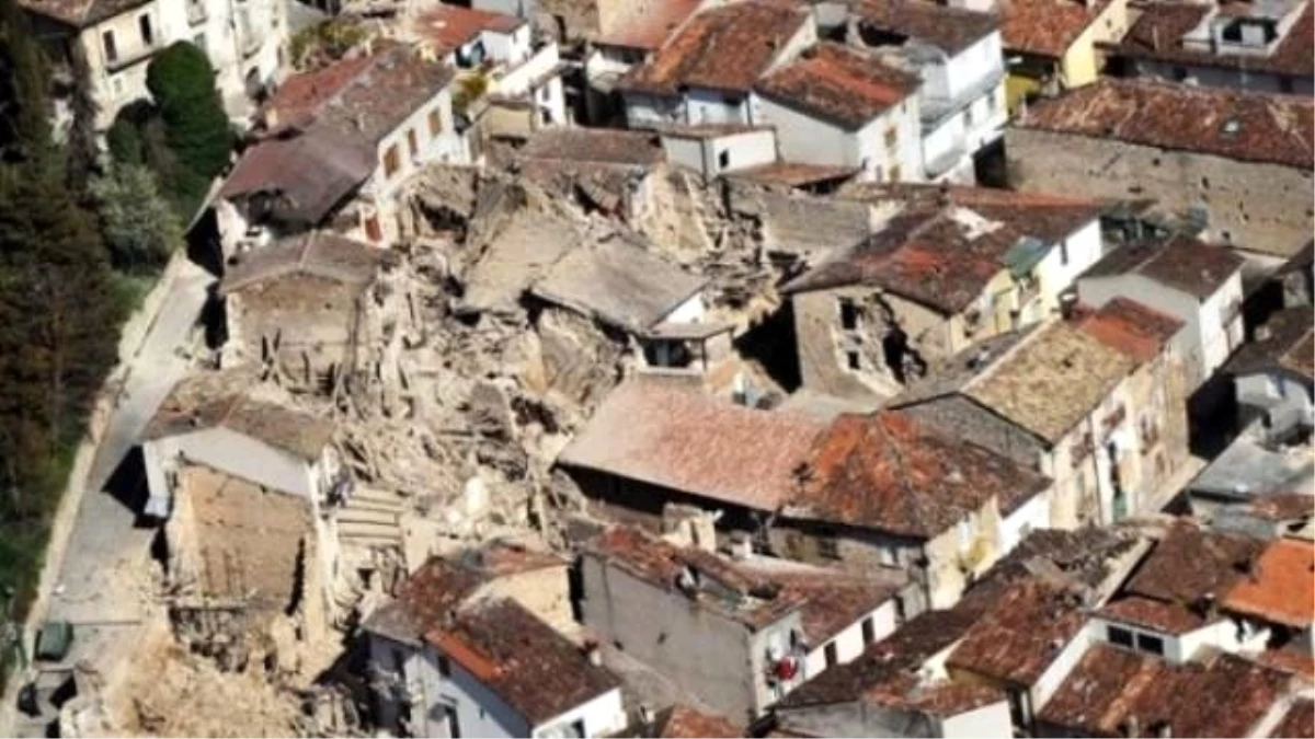 İtalya\'daki L\'aquila Depremi