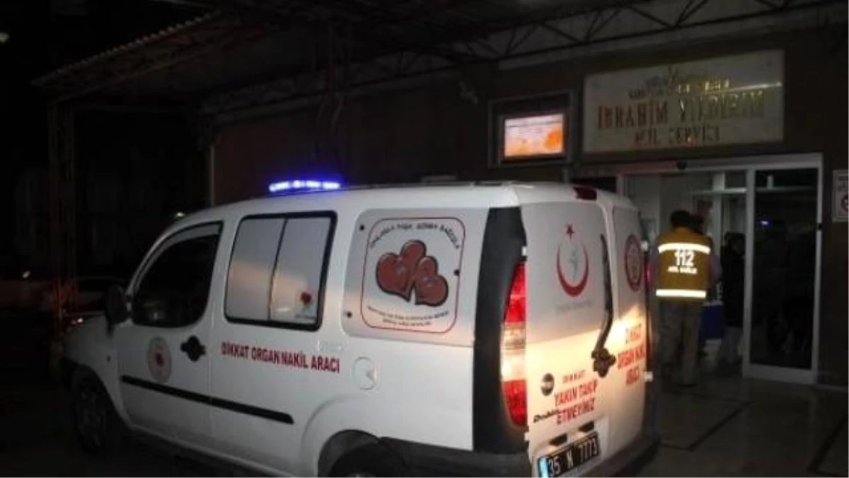 Karşıyaka\'da Baltalı Saldırıya Uğrayan Genç Hayatını Kaybetti