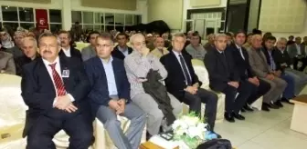 Burhaniye'de 'Peygamber Sevgisi' Konferansı