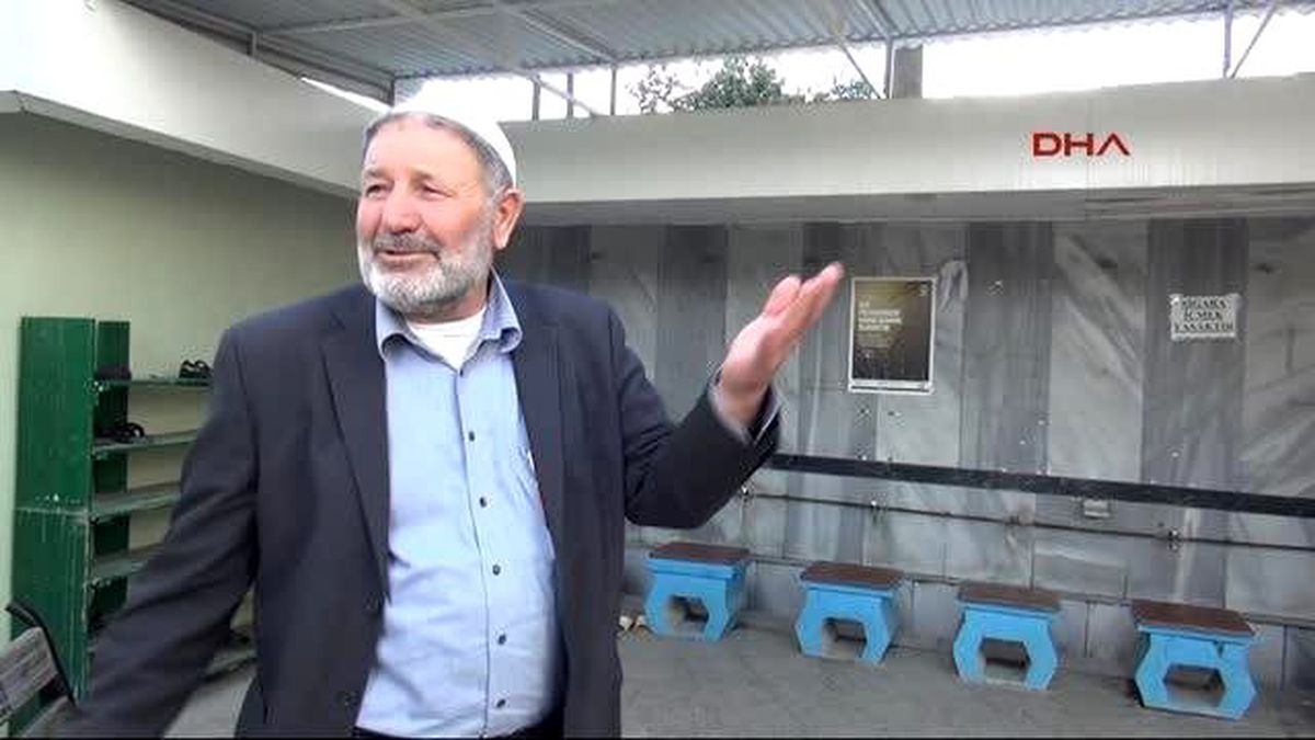 Camide Cüzdanını Çaldırdı