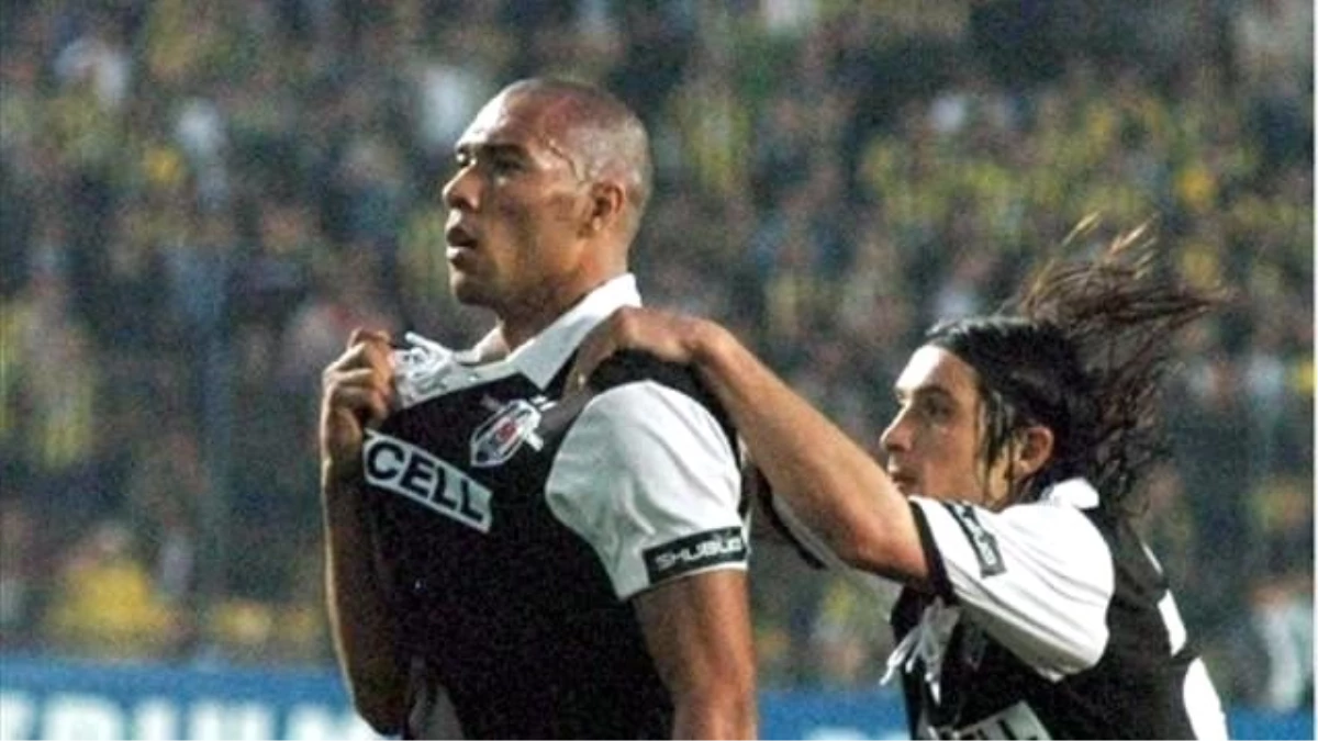 Carew\'in Unutamadığı Anı | "Fenerbahçe Maçına Koruma Kalkanıyla Çıktım"