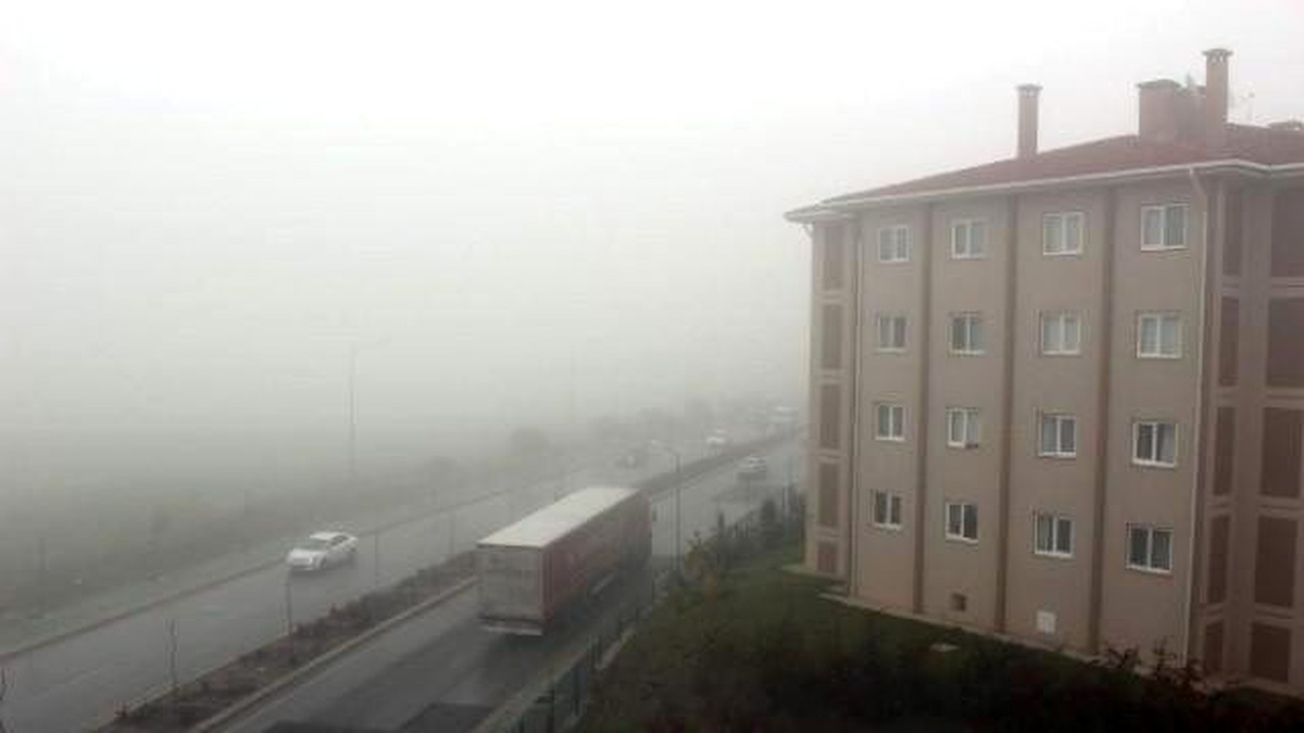Eskişehir\'de Sis Hayatı Olumsuz Etkiledi