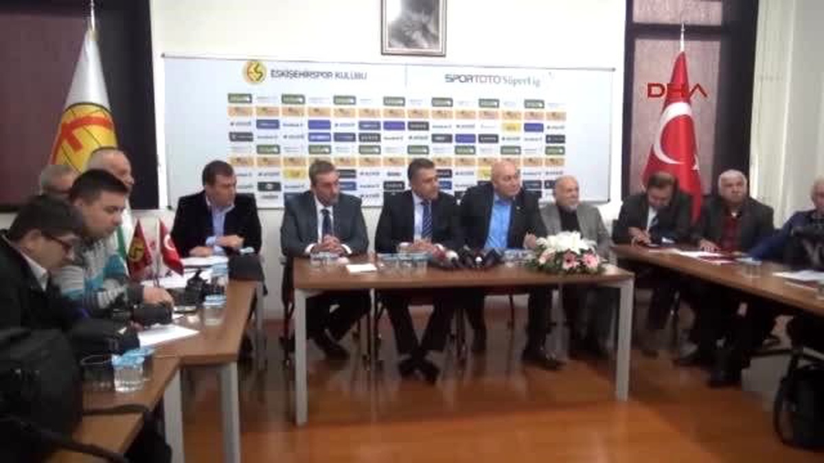Eskişehirspor Kulübü Başkanı Hoşcan Hocamıza Sonuna Kadar Güveniyoruz