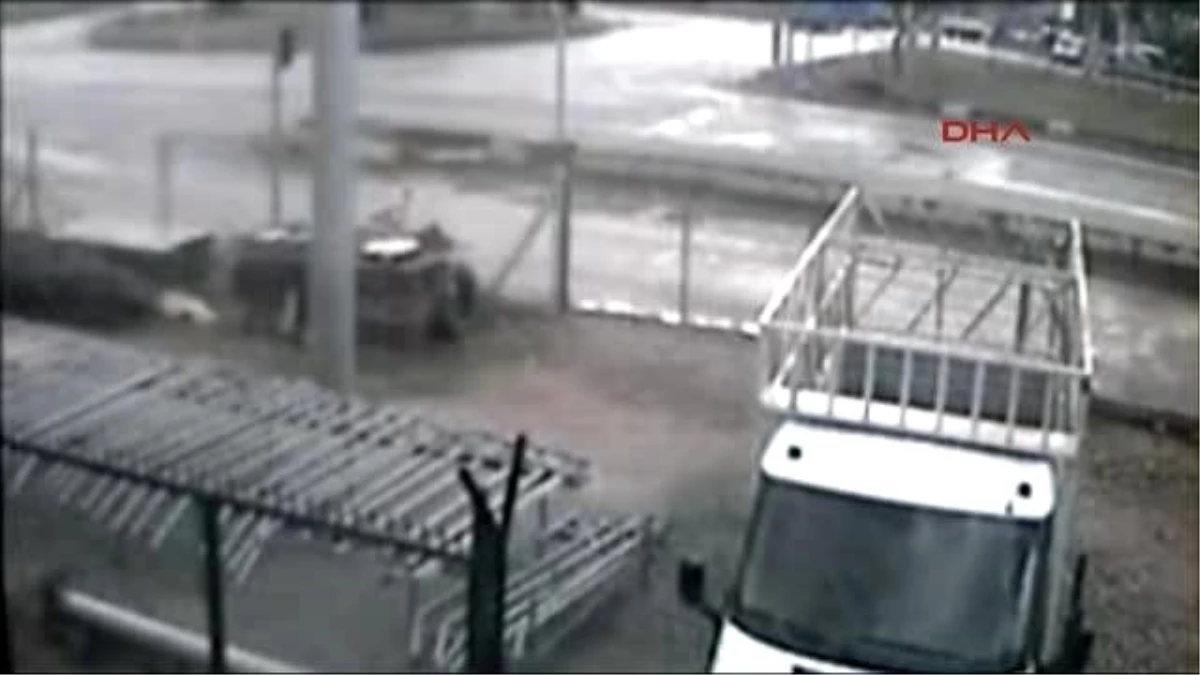 Fethiye\'de 2 Kişinin Öldüğü Kaza Güvenlik Kamerasında