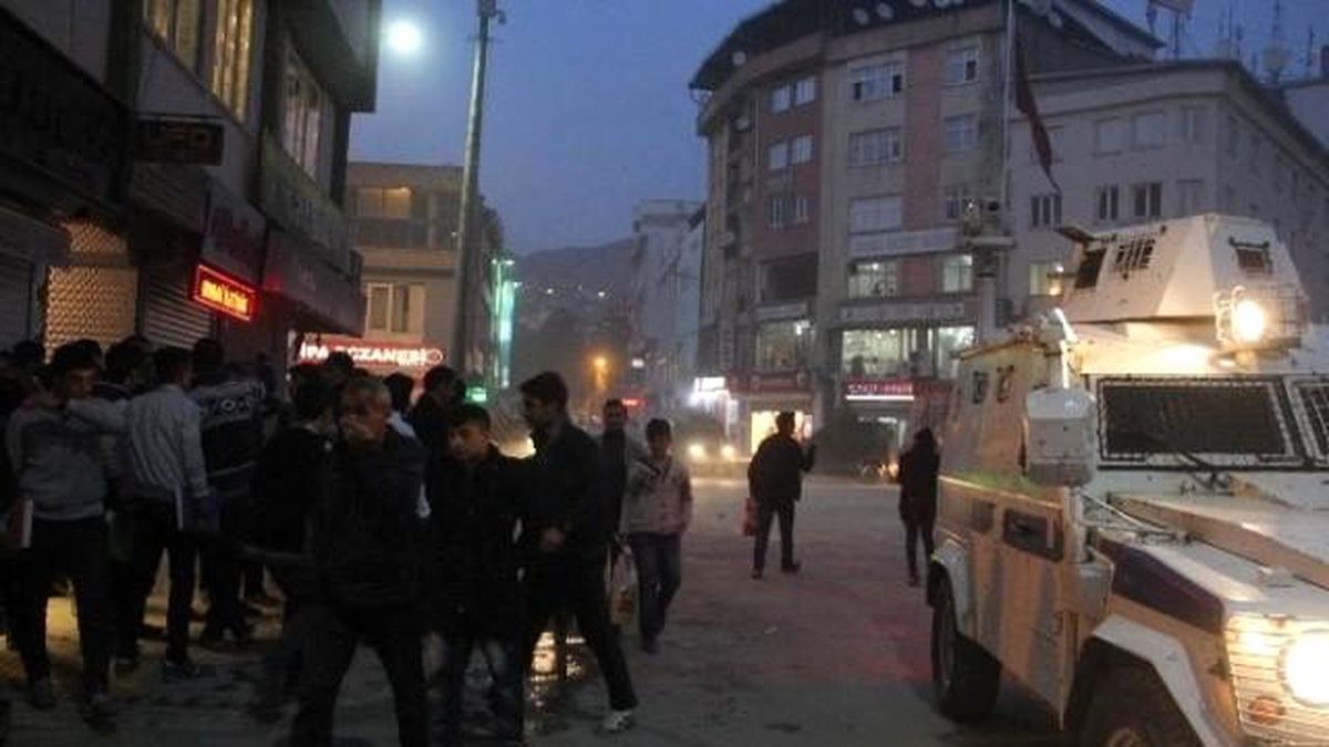 Hakkari\'de Gözaltı Gerginliği