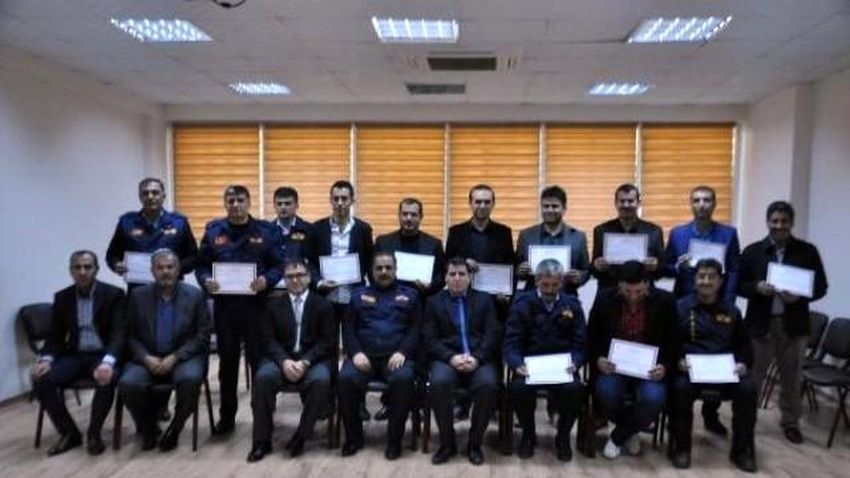 İlk Yardım Eğitimi Alan İtfaiyecilere Sertifika