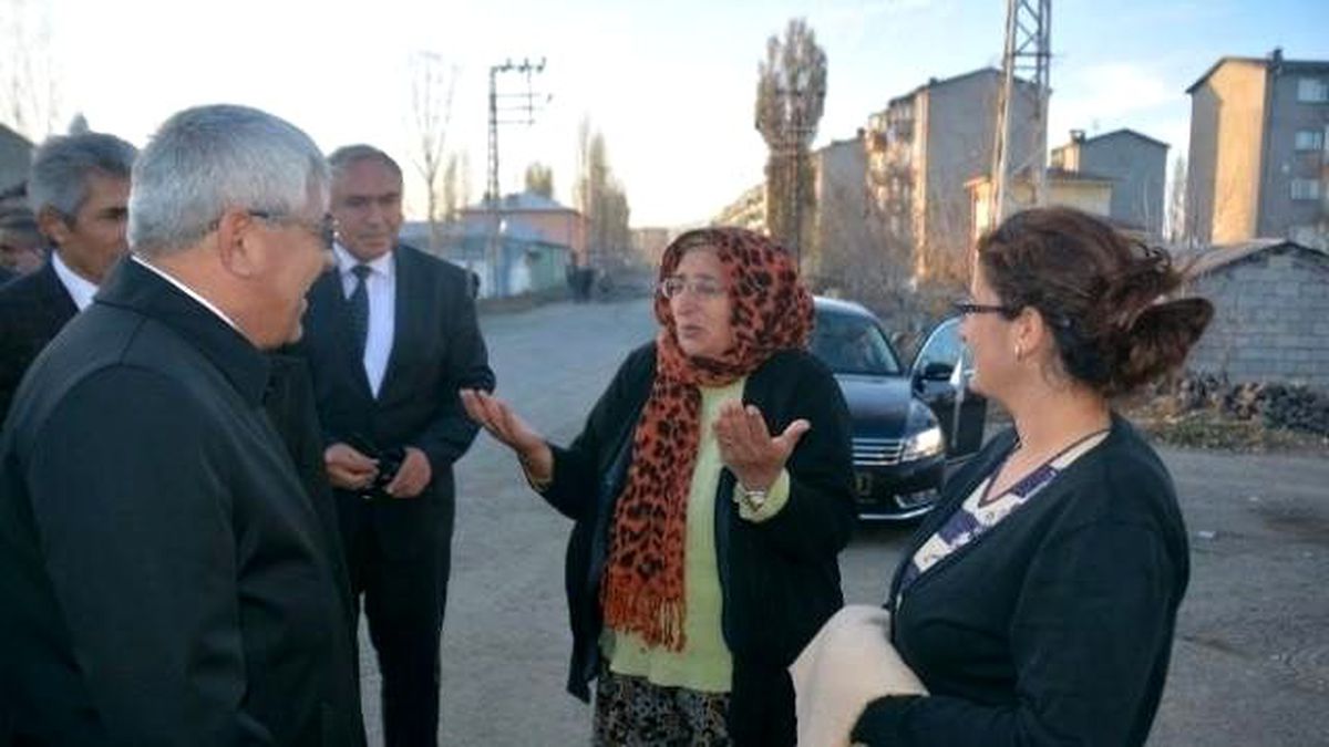 Kars Belediye Başkanı Murtaza Karaçanta Sorunları Dinliyor